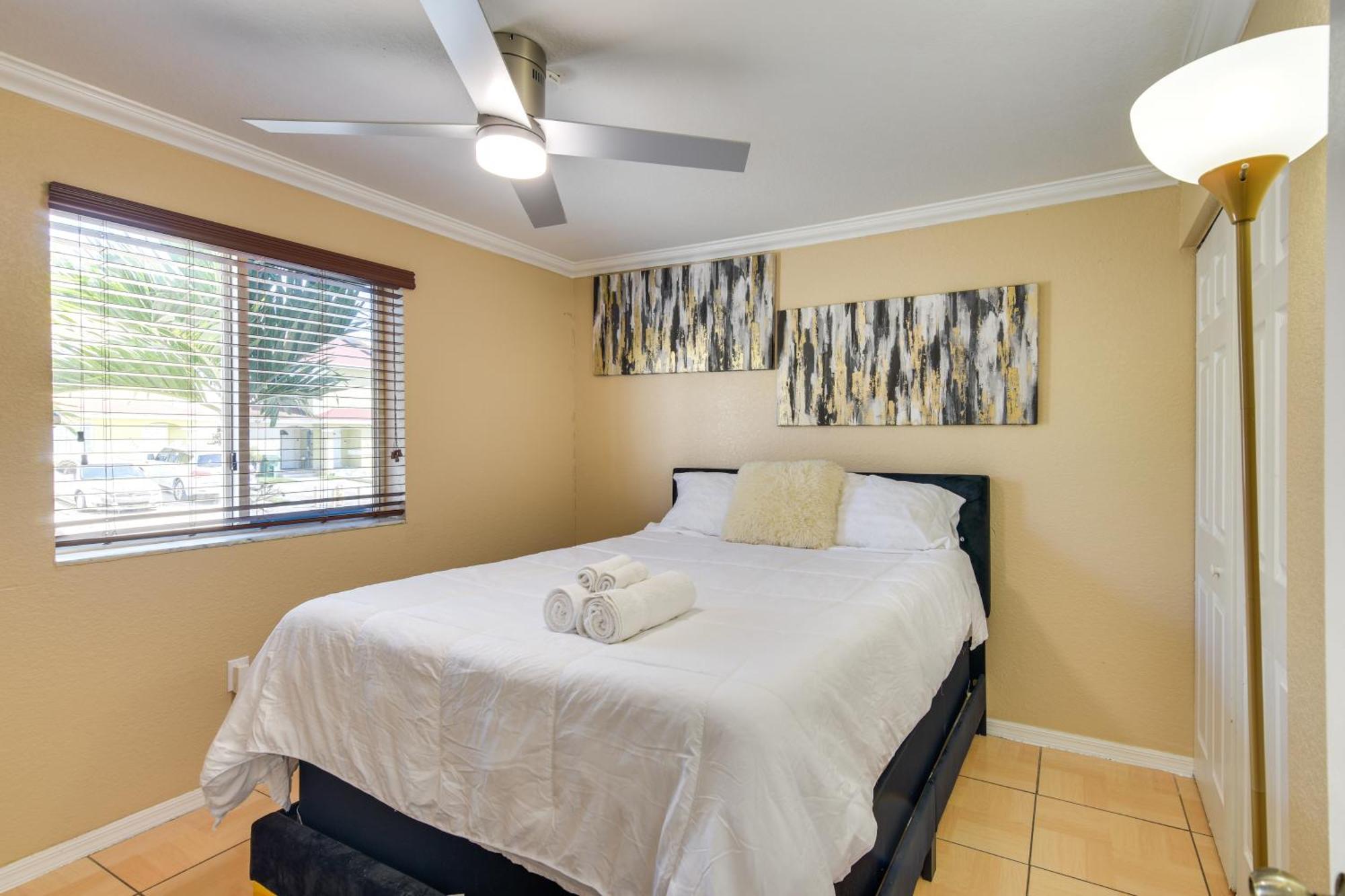 Opa-Locka Townhome, 15 Mi To Miami Beach! Экстерьер фото
