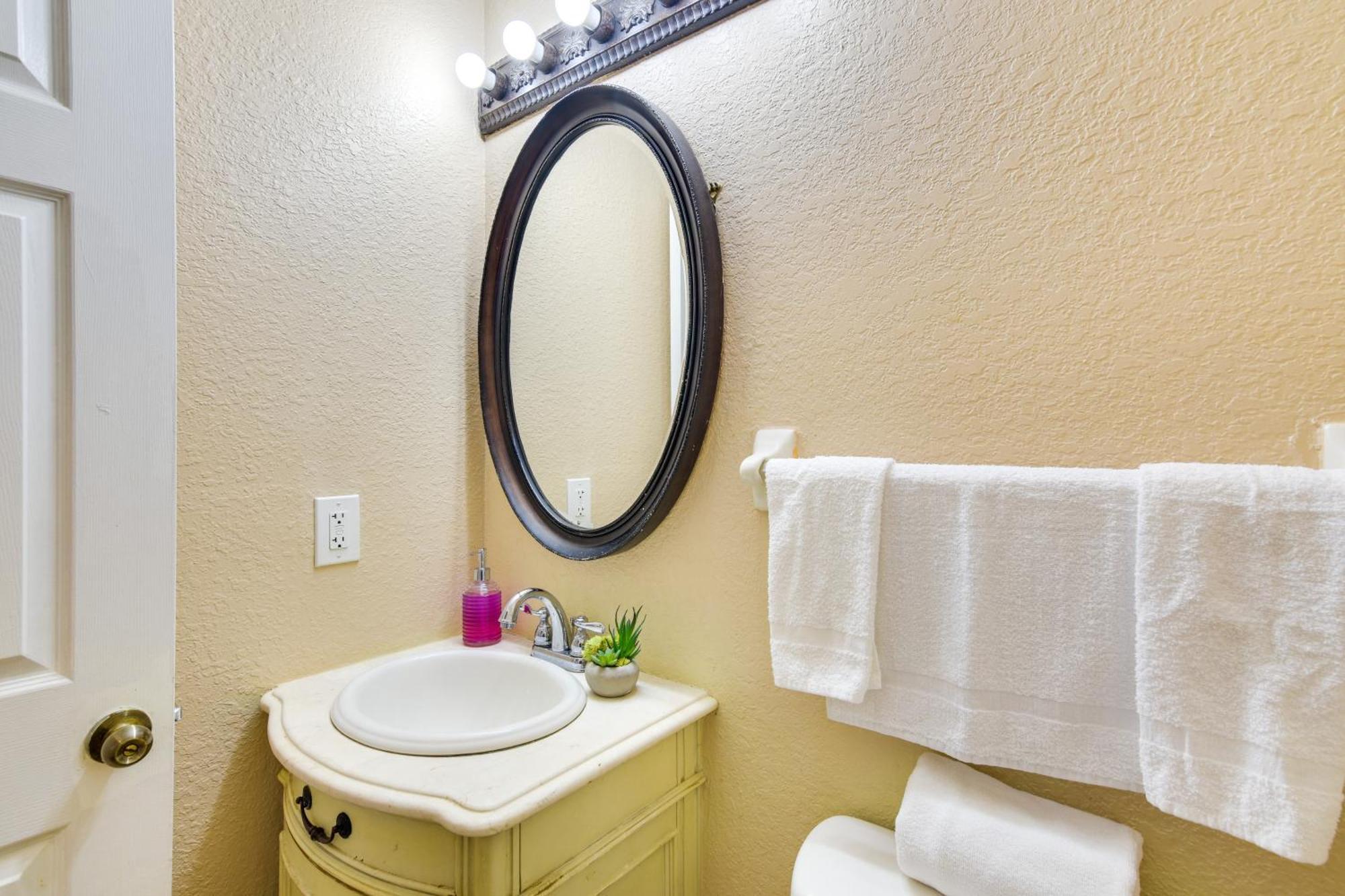 Opa-Locka Townhome, 15 Mi To Miami Beach! Экстерьер фото