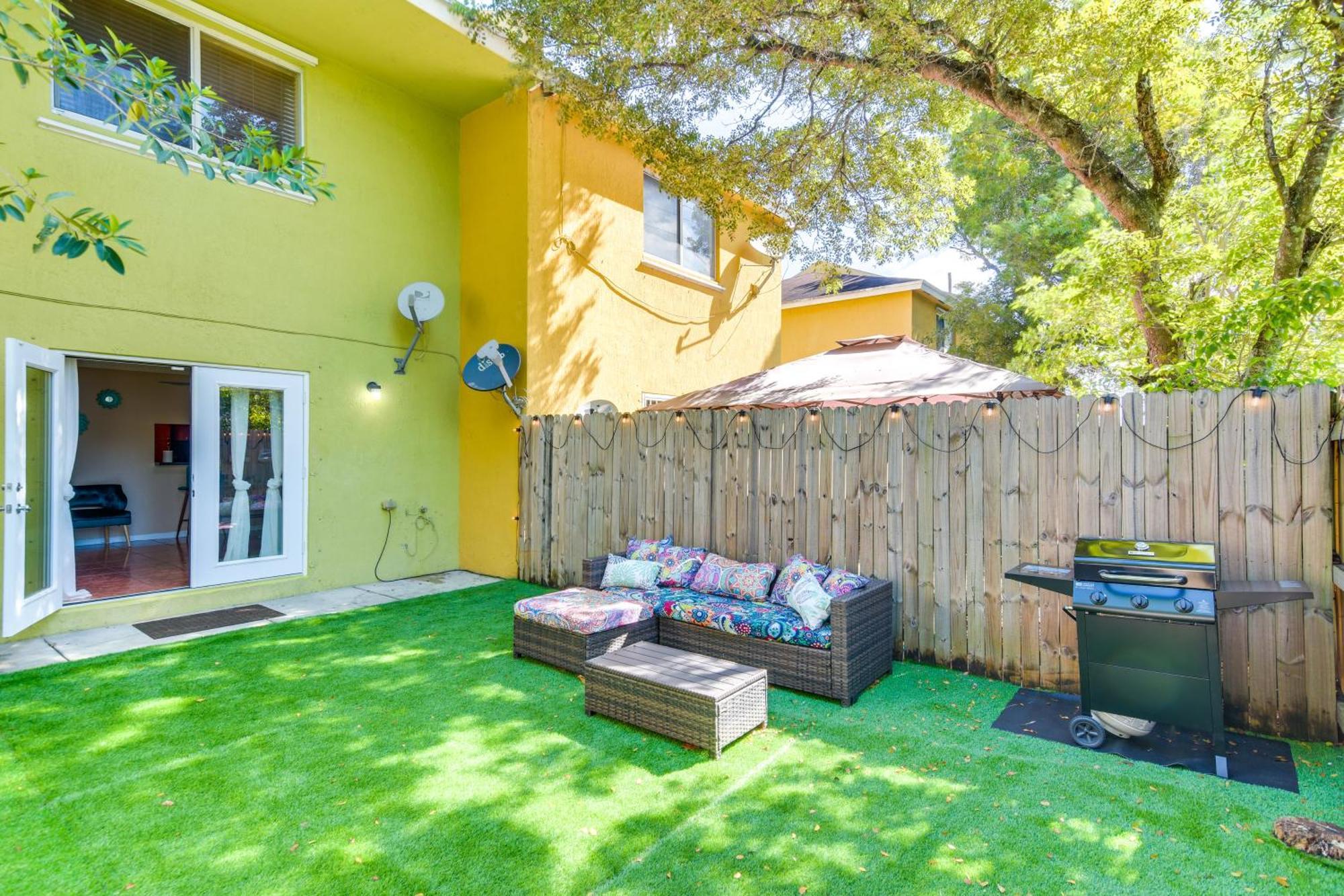 Opa-Locka Townhome, 15 Mi To Miami Beach! Экстерьер фото